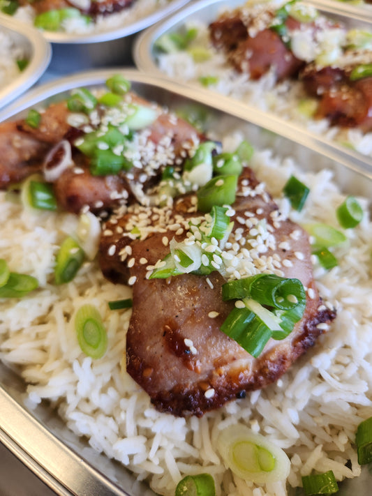 Sesame Chicken Thighs w/ Basmati Rice (1lb)-FROZEN