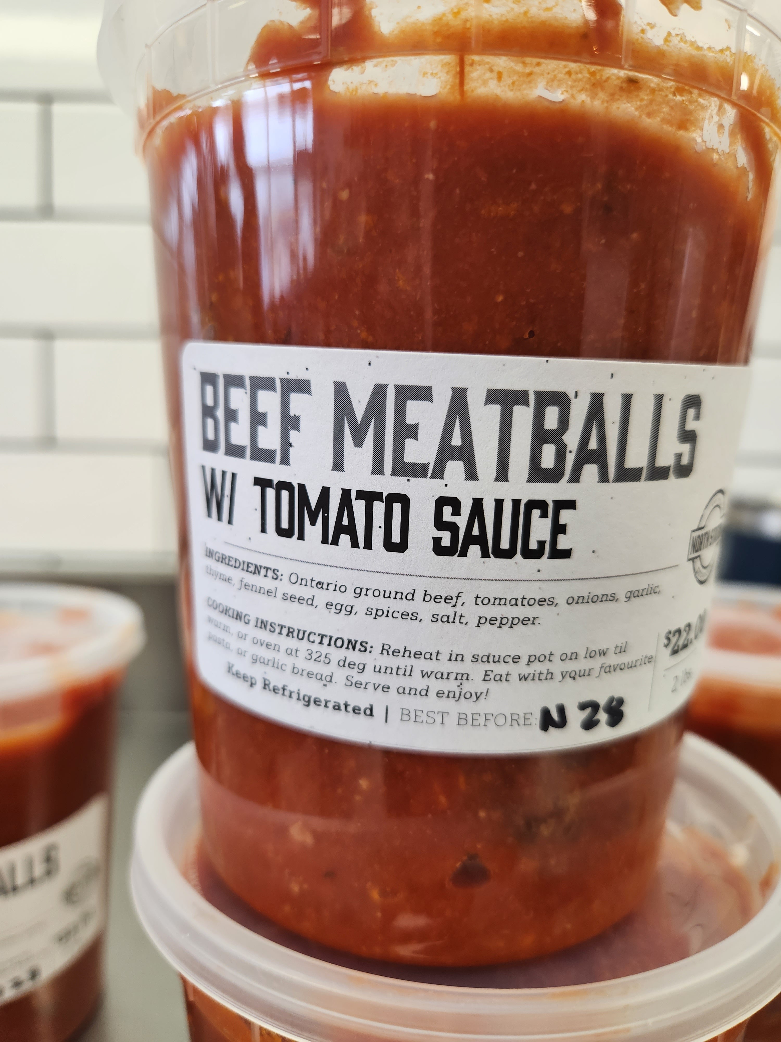 Beef Meatballs w/ Tomato Sauce (2lbs)-FROZEN